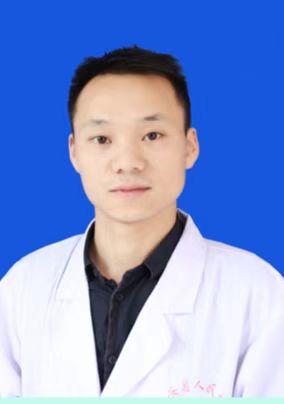 曾询（骨科主任）
